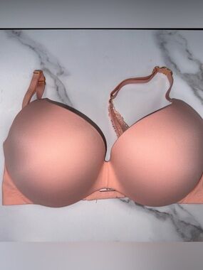 Victoria's Secret (34DD) Pink Incredible Perfect Shape Padded Bra